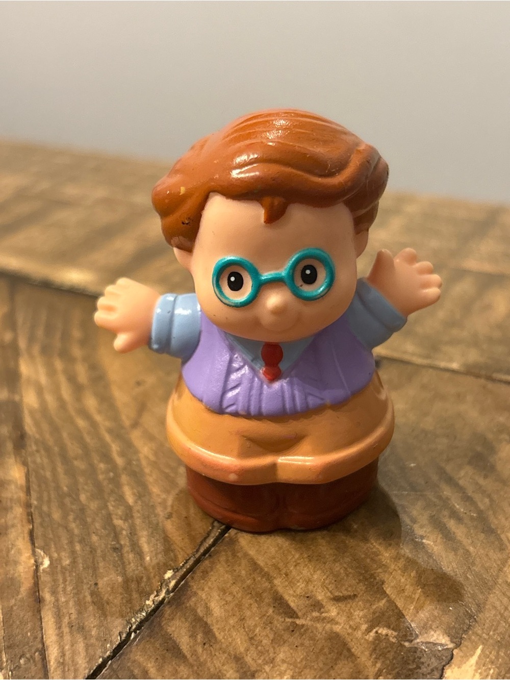 Little People Dad/Father with Green Glasses and Red Tie (1997)